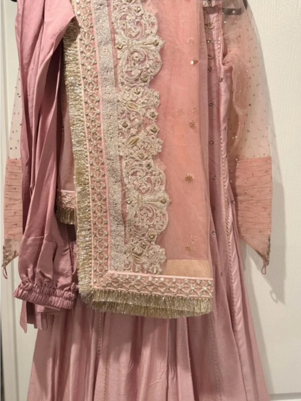 Faiza saqlain 3 piece dress blush pink
Brand new plz - Picture 7 of 8